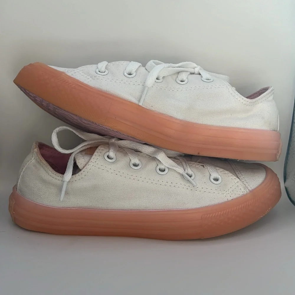 Coverse One Star Puff Low Top Unisex Size 2 All Star‎ Sneakers